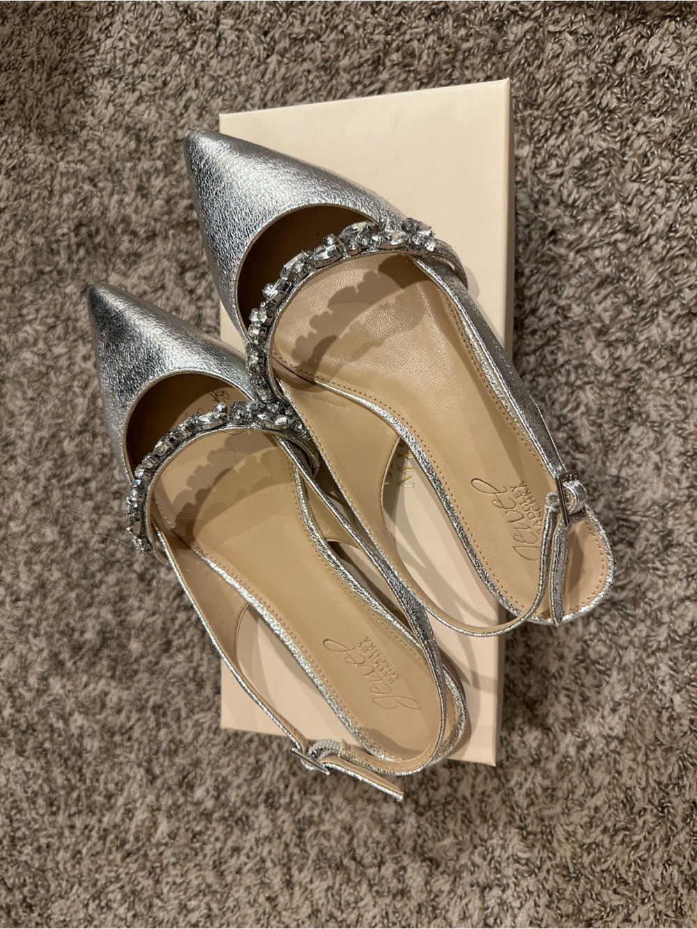 LIKE NEW Jewel Badgley Mischka Silver Crystal-Embellished Slingback Flats